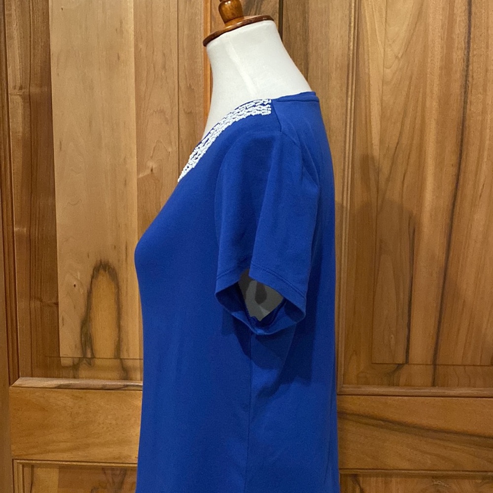Talbots - Petites - Blue Scoop-Neck Tee/White Beaded Neckline Detail - EUC - XLP - Picture 5 of 14